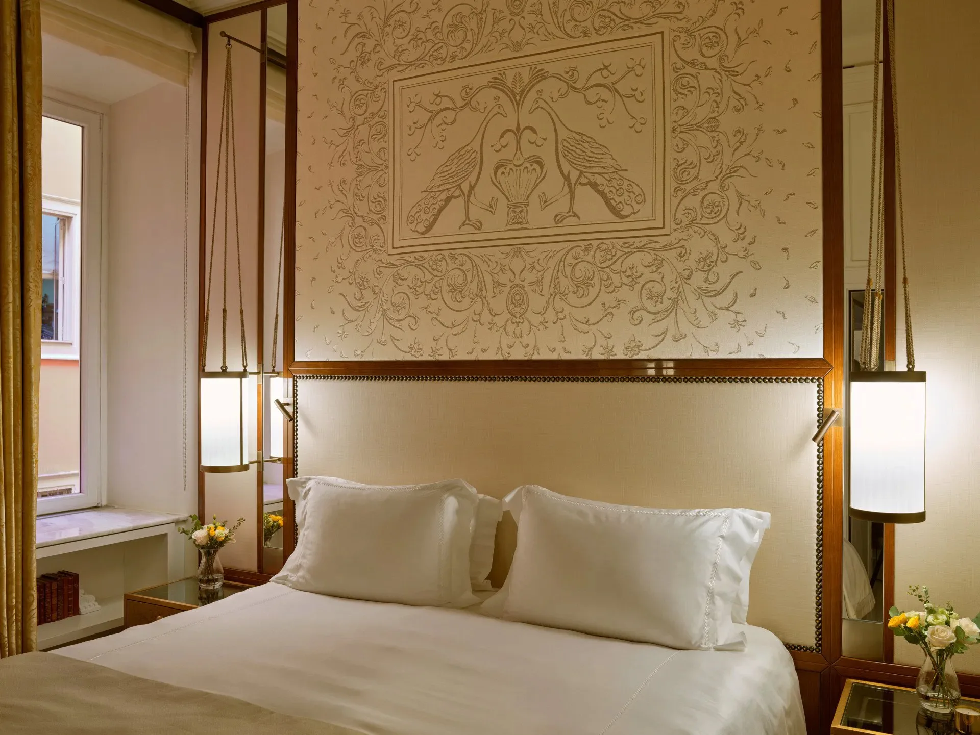 hotel-eden-rome-italy-classic-suite-01_13360