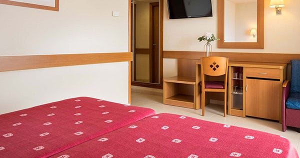 hotel-htop-pineda-palace-spa-standard-room-02_11387
