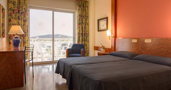 hotel-htop-platja-park-costa-brava-standard-room_11377