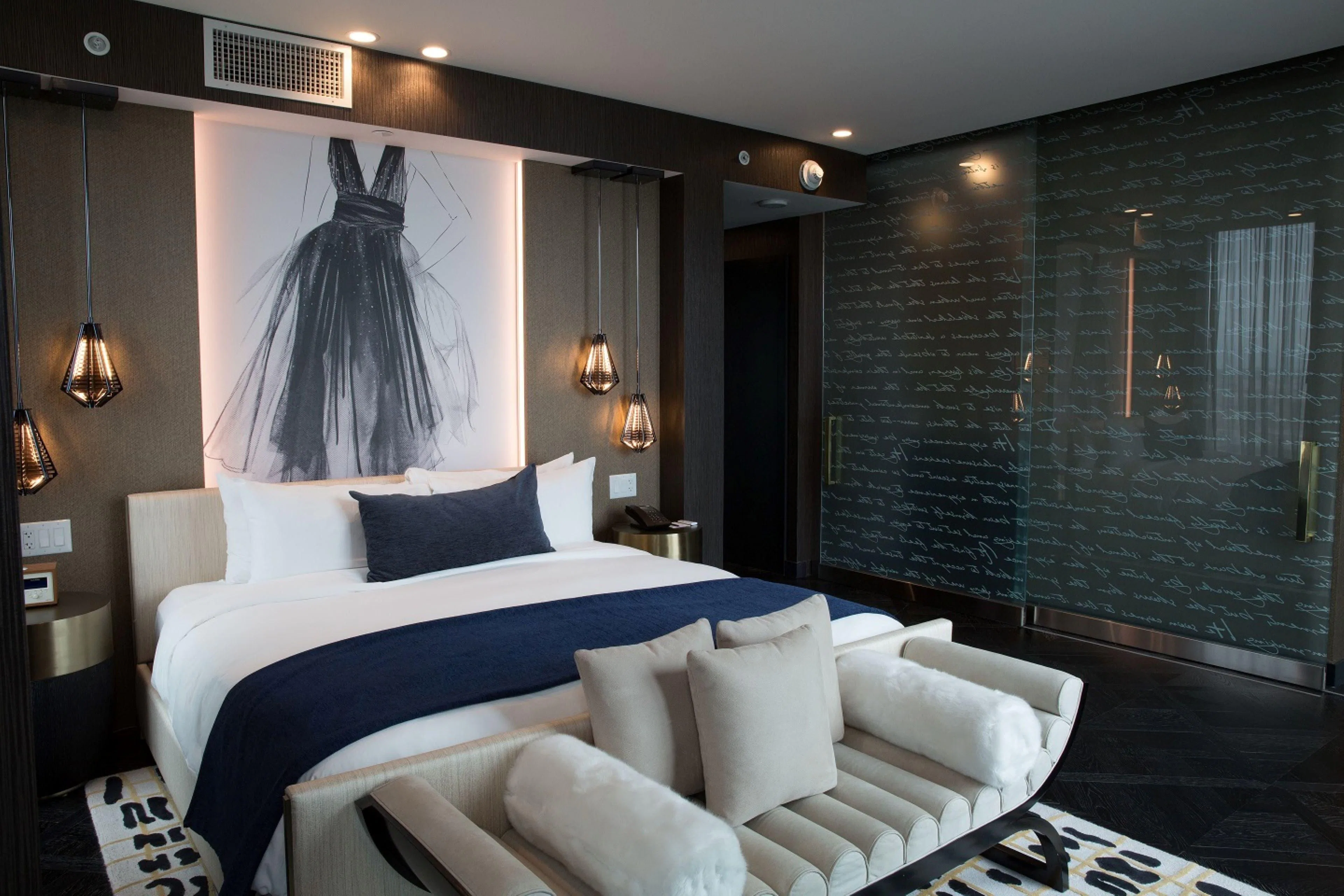 hotel-indigo-los-angeles-downtown-one-bedroom-suite-01_10105