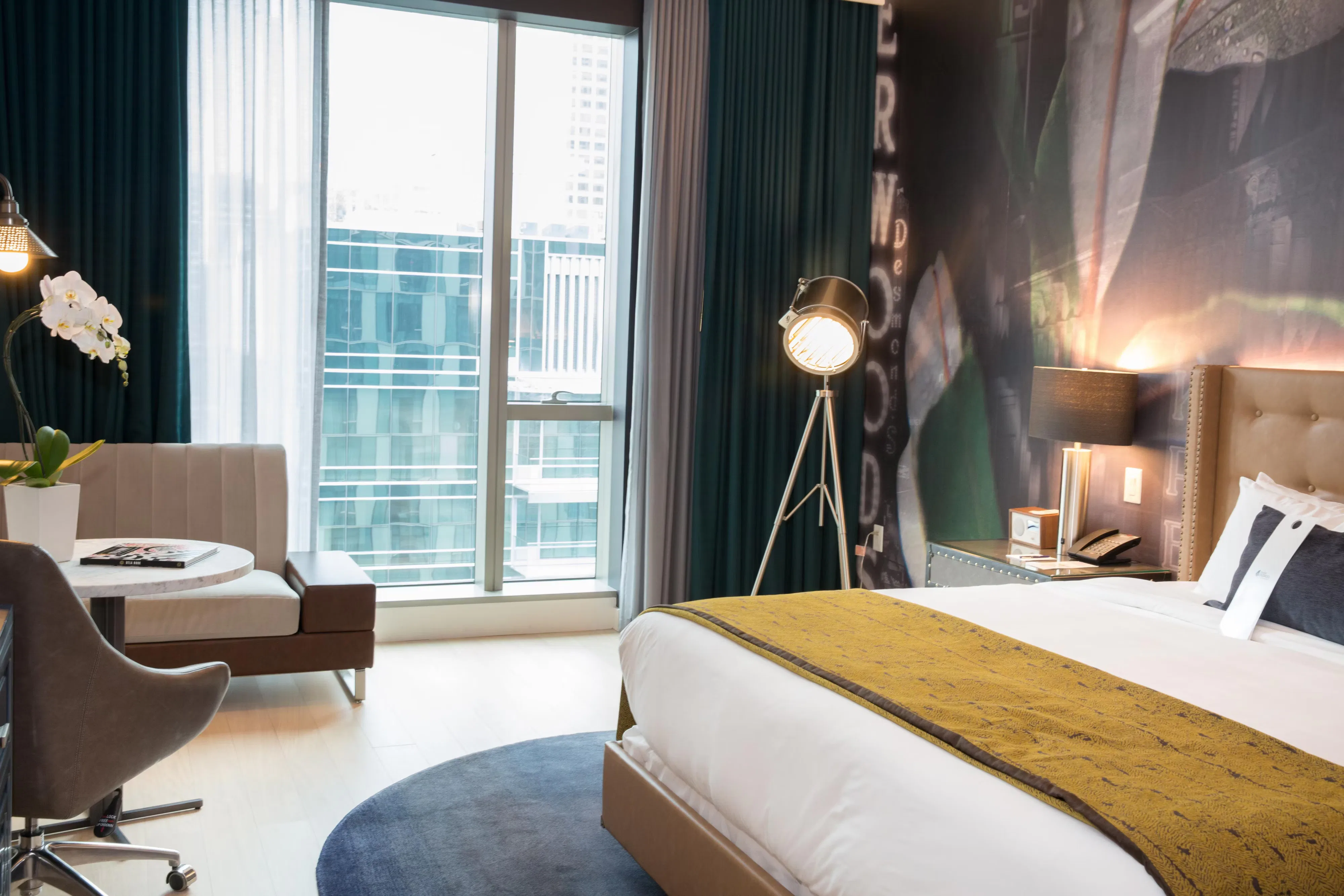 hotel-indigo-los-angeles-downtown-premium-rooms_10105