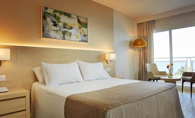 PREMIUM ROOM FRONT SEA VIEW