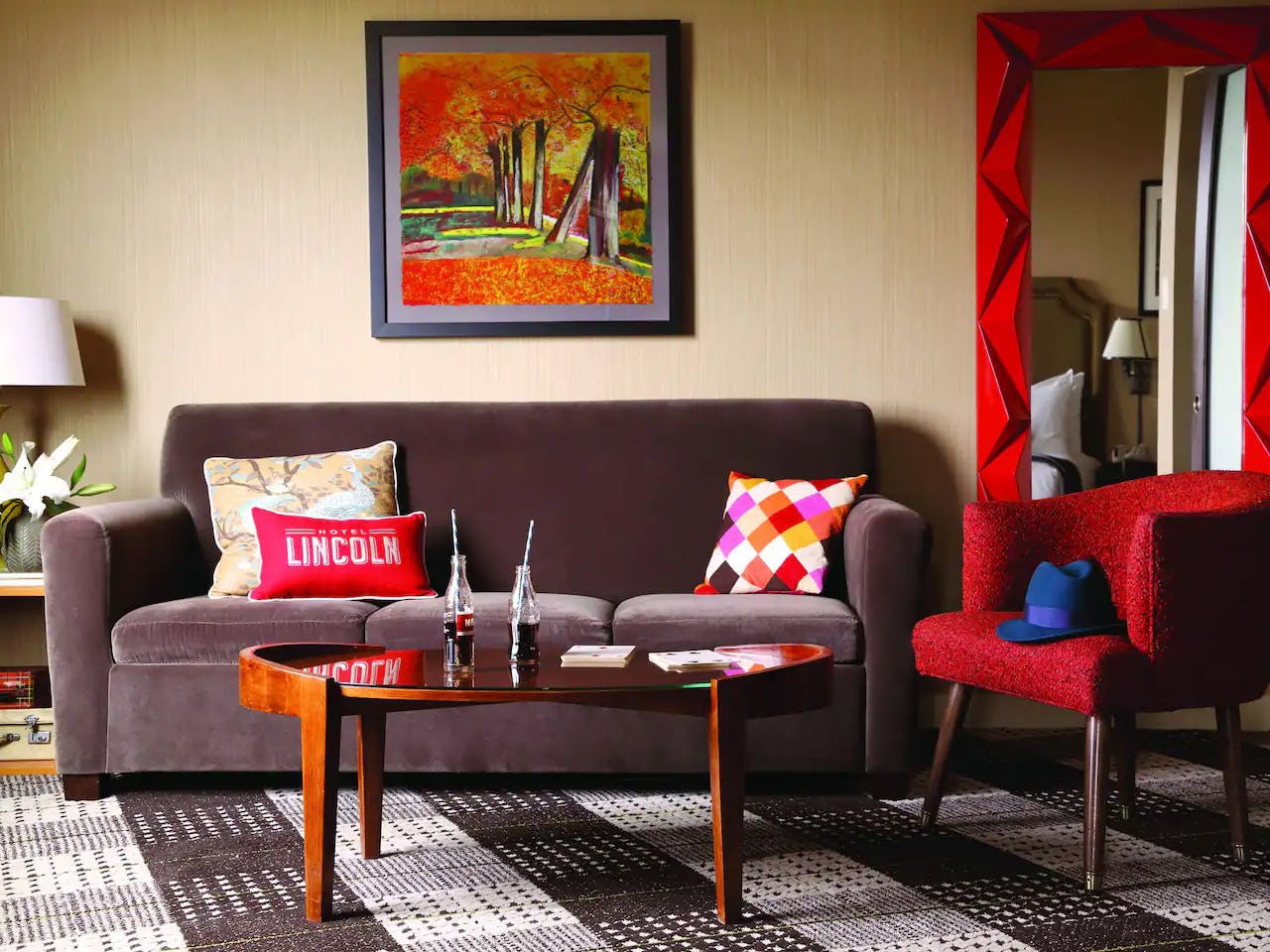 Neighborhood View Junior Suite