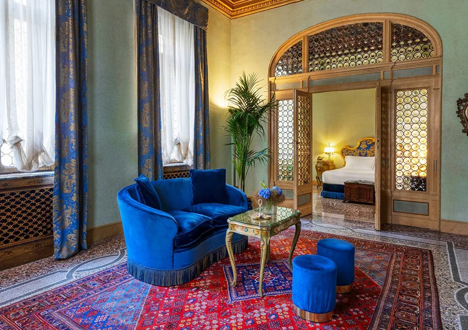hotel-locarno-rome-suite-venezia-with-balcony_13370