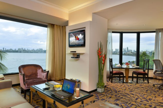 hotel-marine-plaza-mumbai-special-suite_2048
