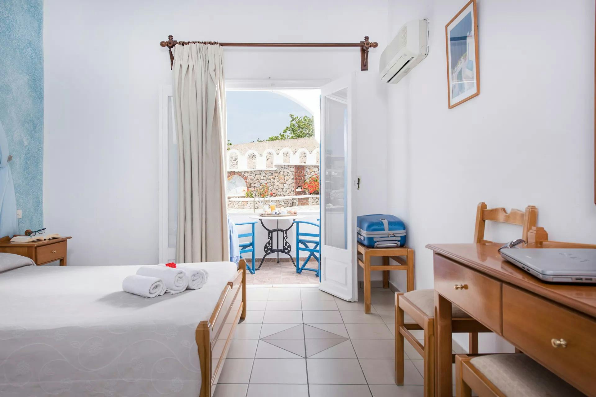 hotel-olympic-santorini-single-room_11036