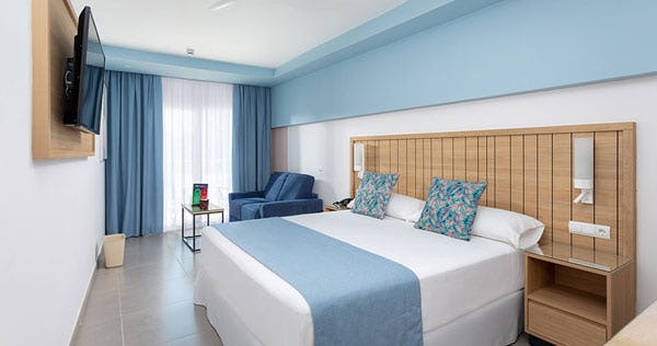 hotel-riu-palace-palmeras-spain-grand-double-room-01_11366