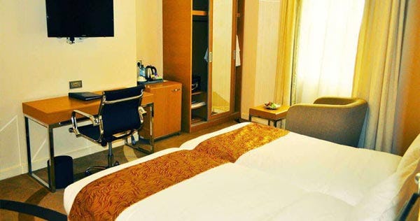 hotel-royal-orchid-azure-standard-room-01_9153