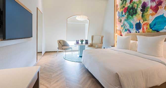 hotel-royal-orchid-bengaluru-orchid-club-room-01_2308