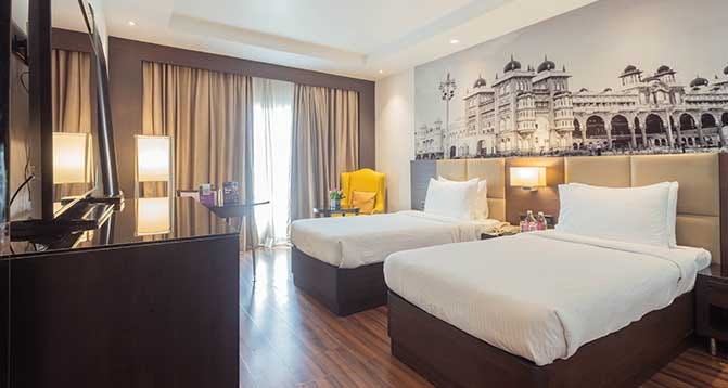 hotel-royal-orchid-bengaluru-royal-club-twin-room-01_2308