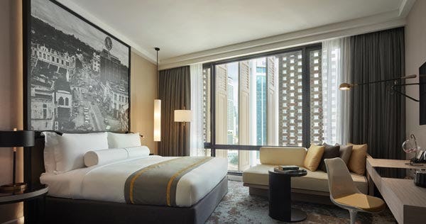 hotel-stripes-kuala-lumpur-autograph-collection-executive-deluxe-01_8427