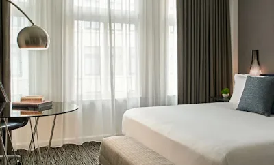 Accessible King Room with ADA Shower
