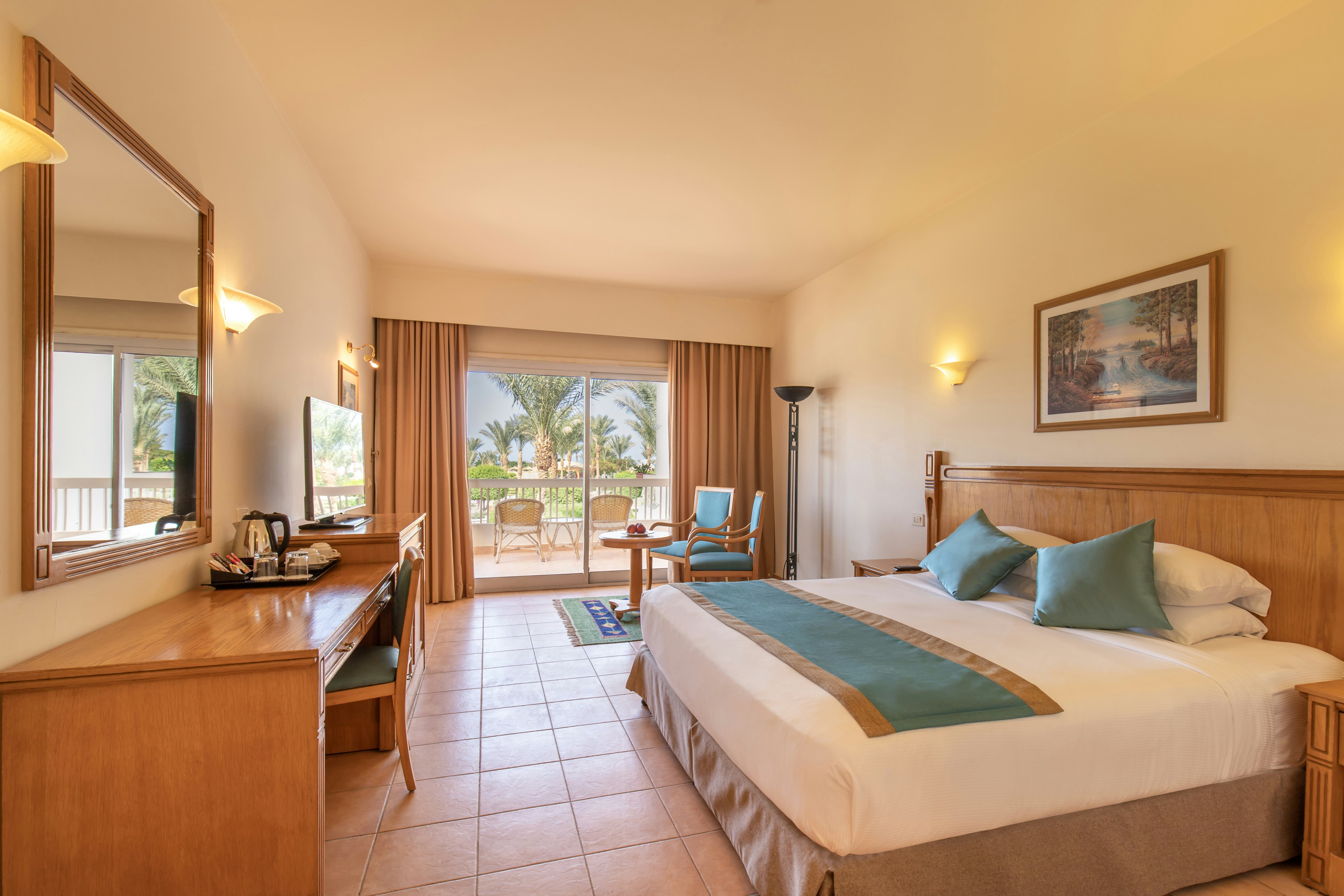 hurghada-long-beach-resort-deluxe-room_1820
