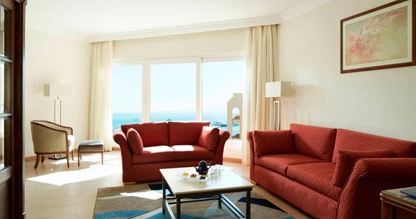 hurghada-marriott-beach-resort-venus-junior-suite-01_1814