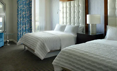2 Queen Beds