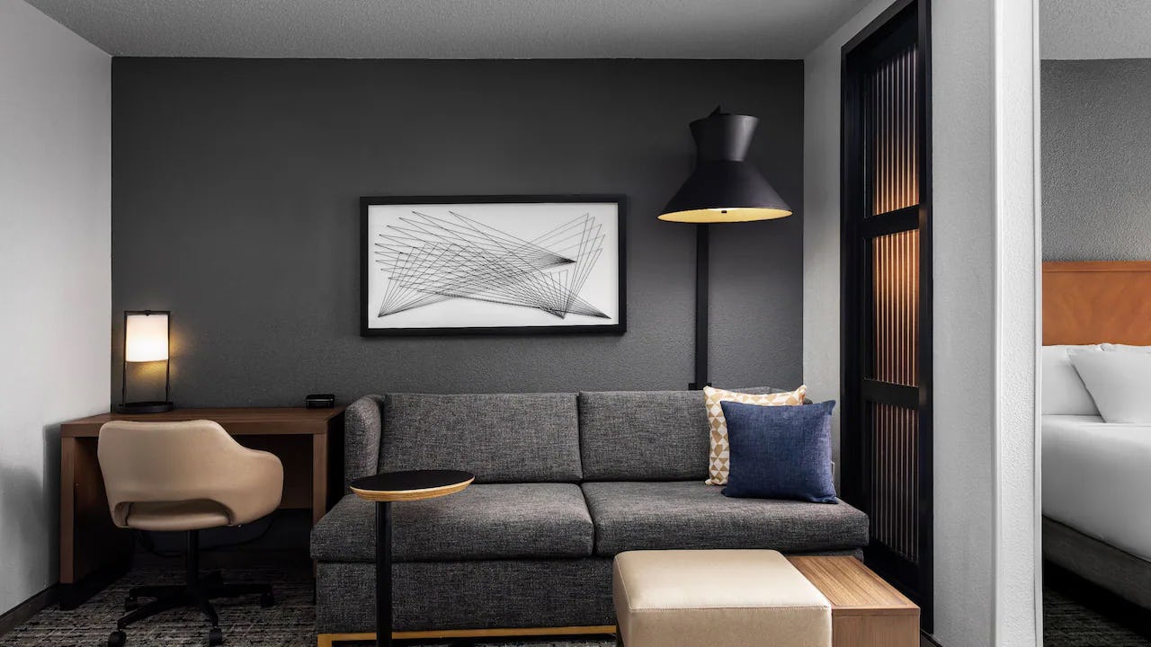 Accessible King Bed/Roll-In Shower (with sofa bed)