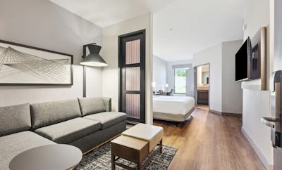 King Bed High Floor (with sofa bed)