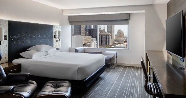 1 King Bed with City View