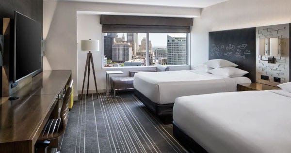 2 Queen Beds with City View