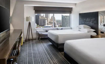 2 Queen Beds with City View
