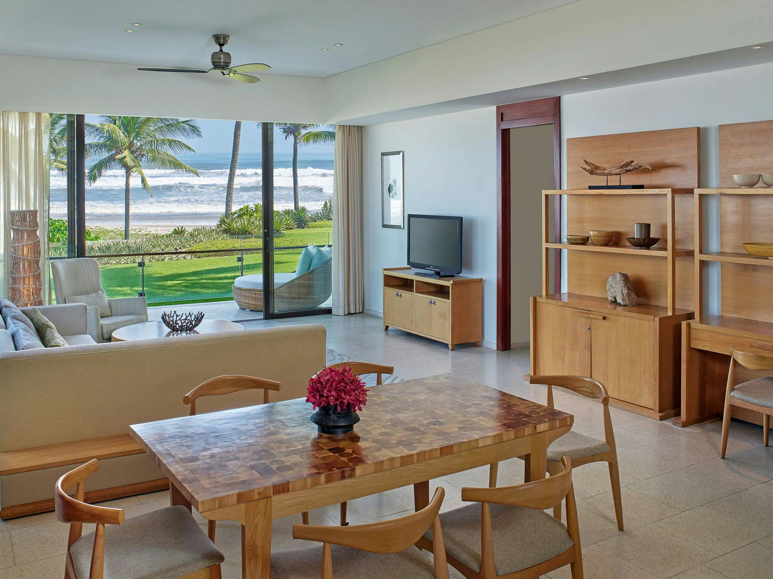 hyatt-regency-danang-resort-and-spa-hoi-an-and-da-nang-vietnam-2-bedroom-ocean-view-residence-01_4919