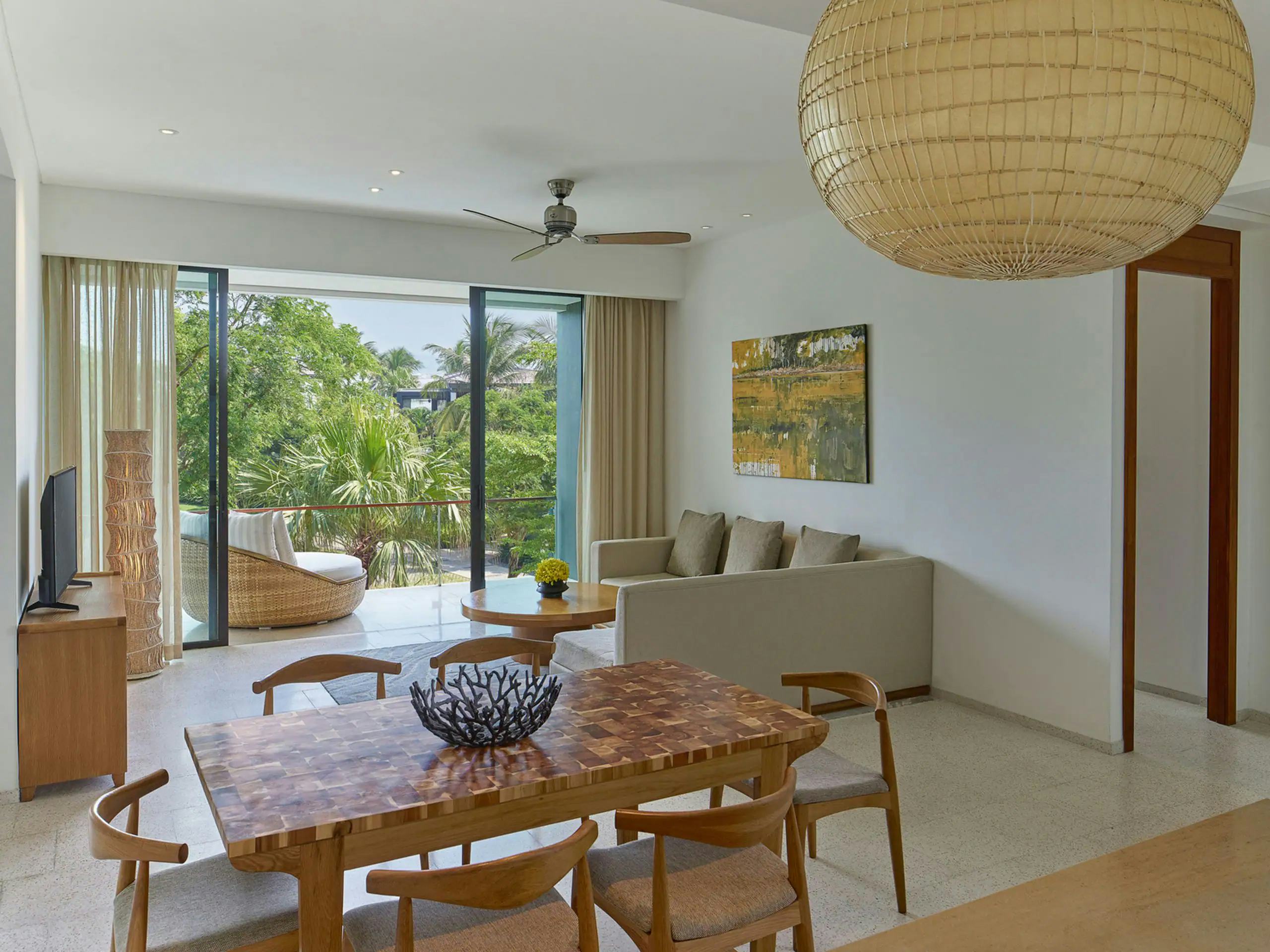 hyatt-regency-danang-resort-and-spa-hoi-an-and-da-nang-vietnam-3-bedroom-residence-01_4919