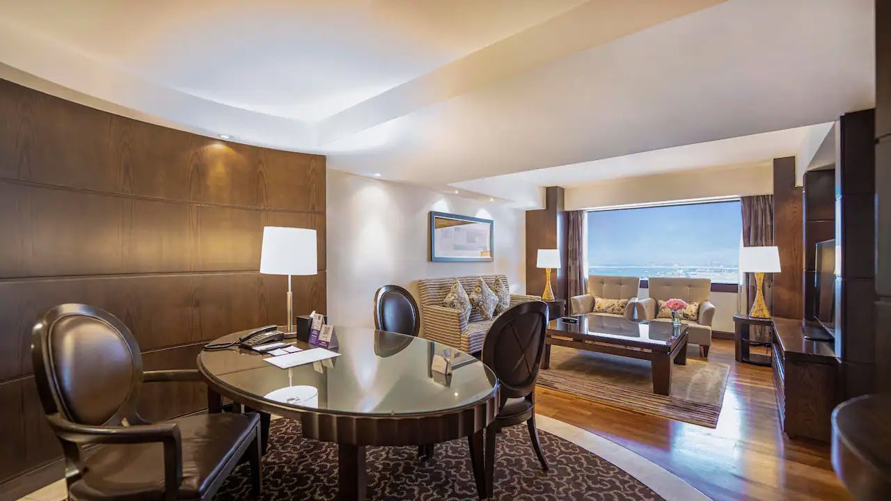 hyatt-regency-dubai-regency-suite-twin_5324