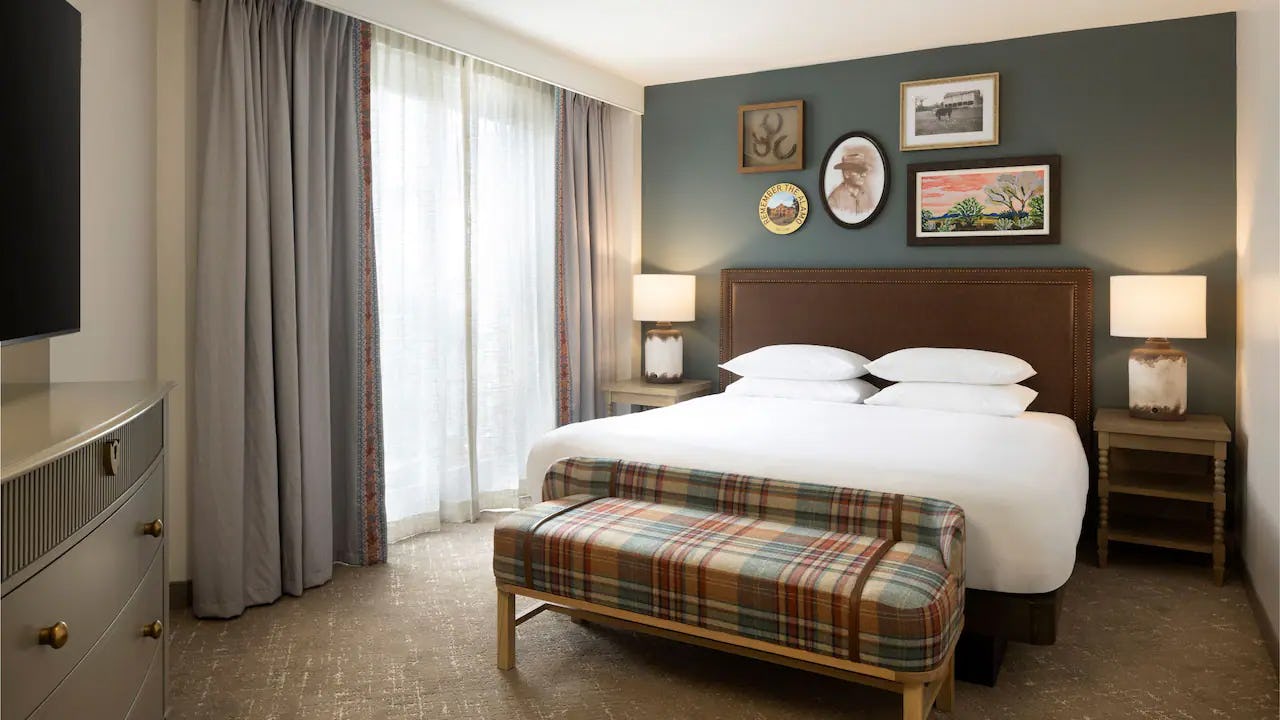 Hill Country Suite with Patio