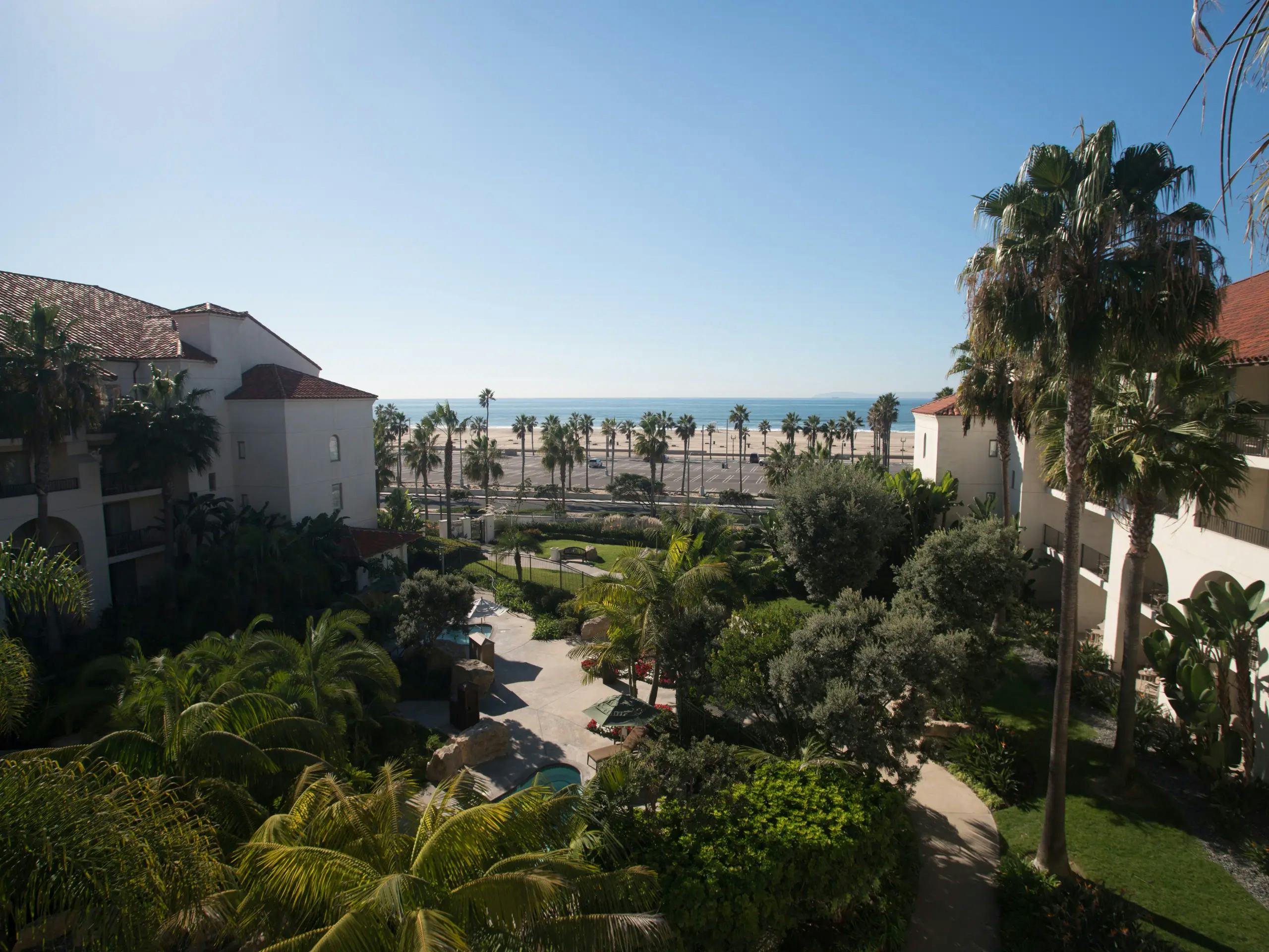 1 King Bed Ocean View