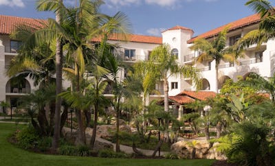 2 Queen Beds Garden View