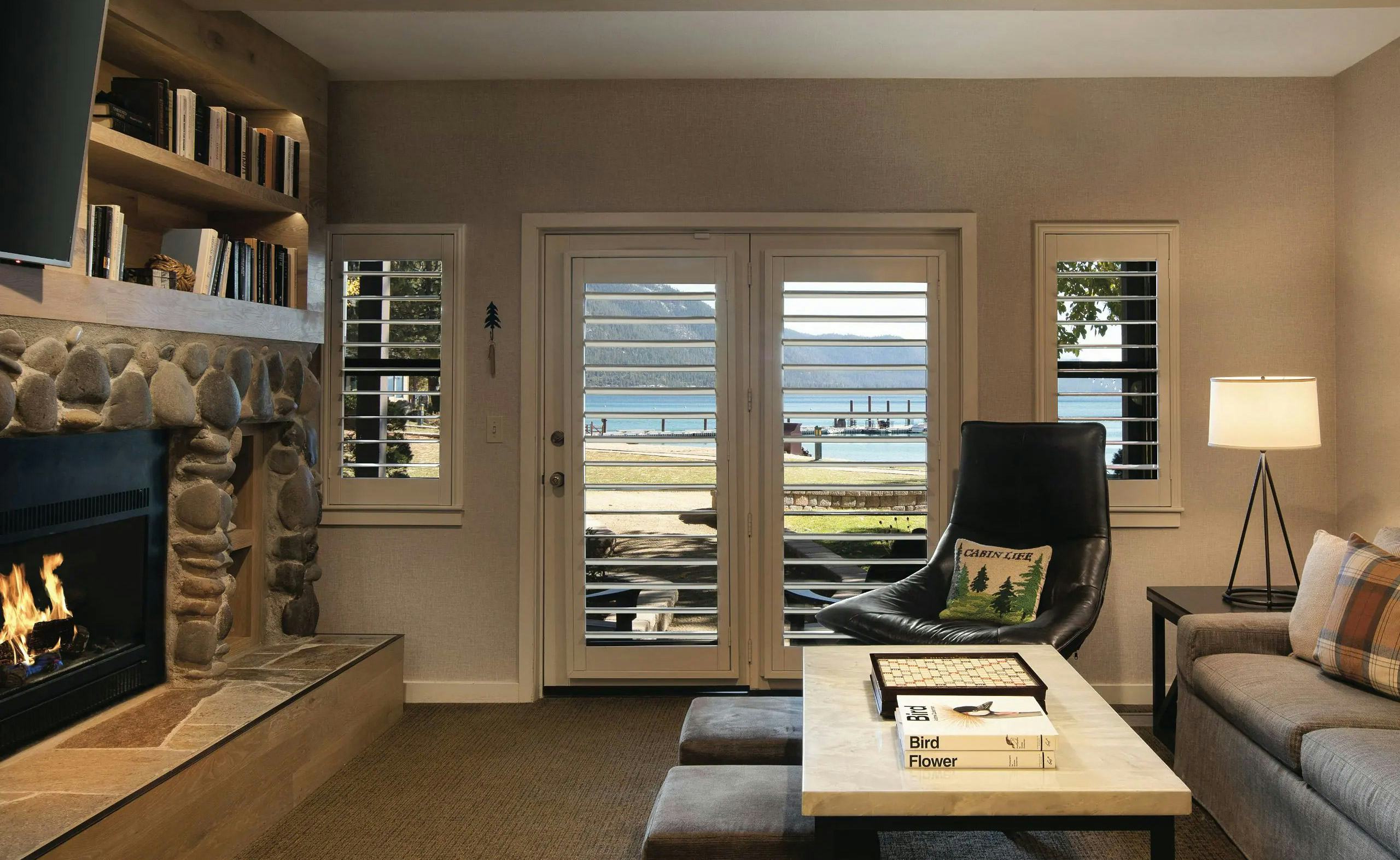 Lake Front Cottage Lower