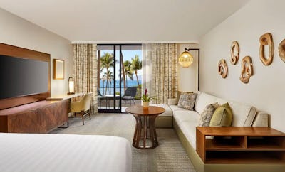 1 King Bed, Oceanfront