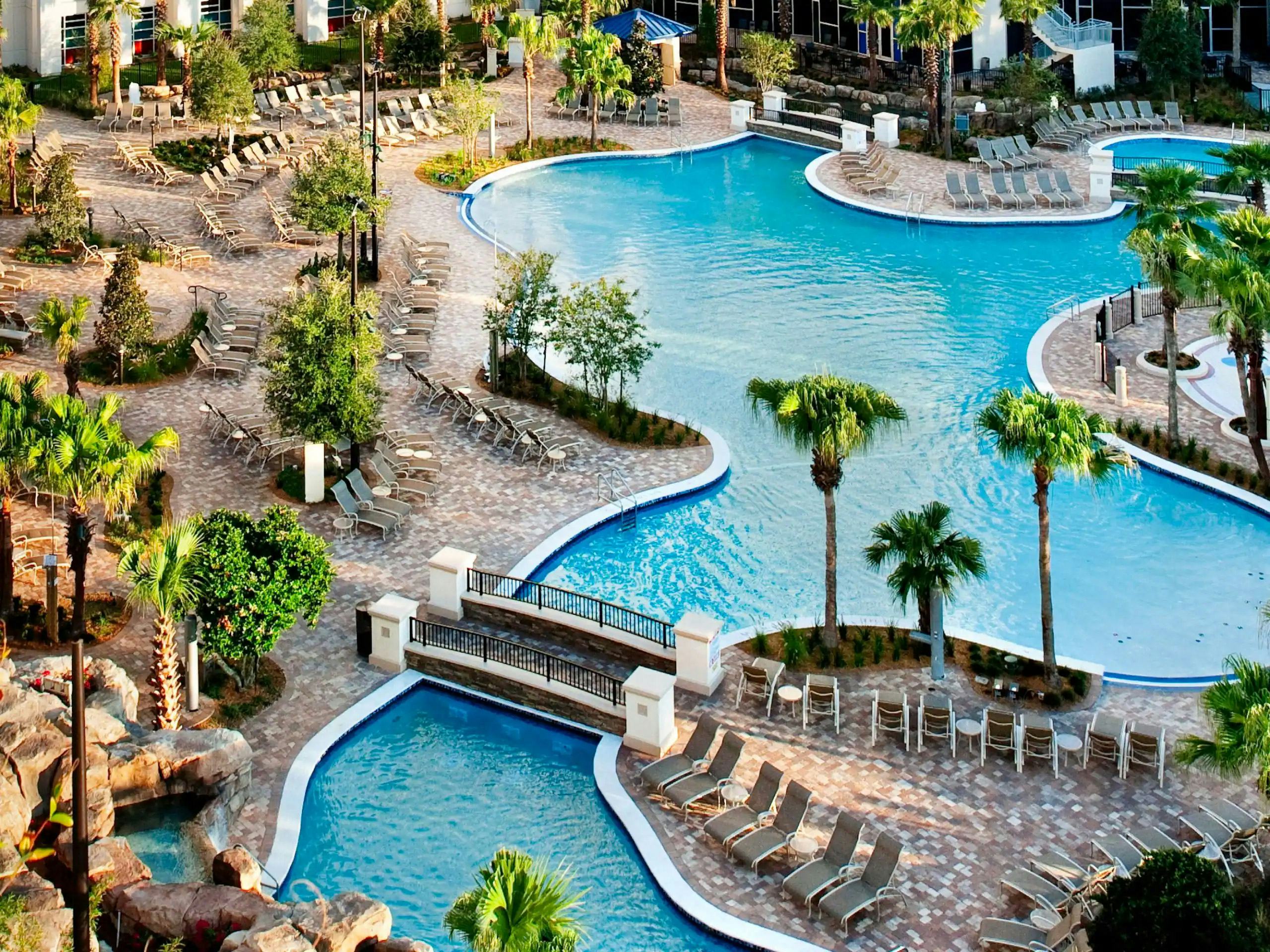 hyatt-regency-orlando-2-queen-beds-pool-view_3542
