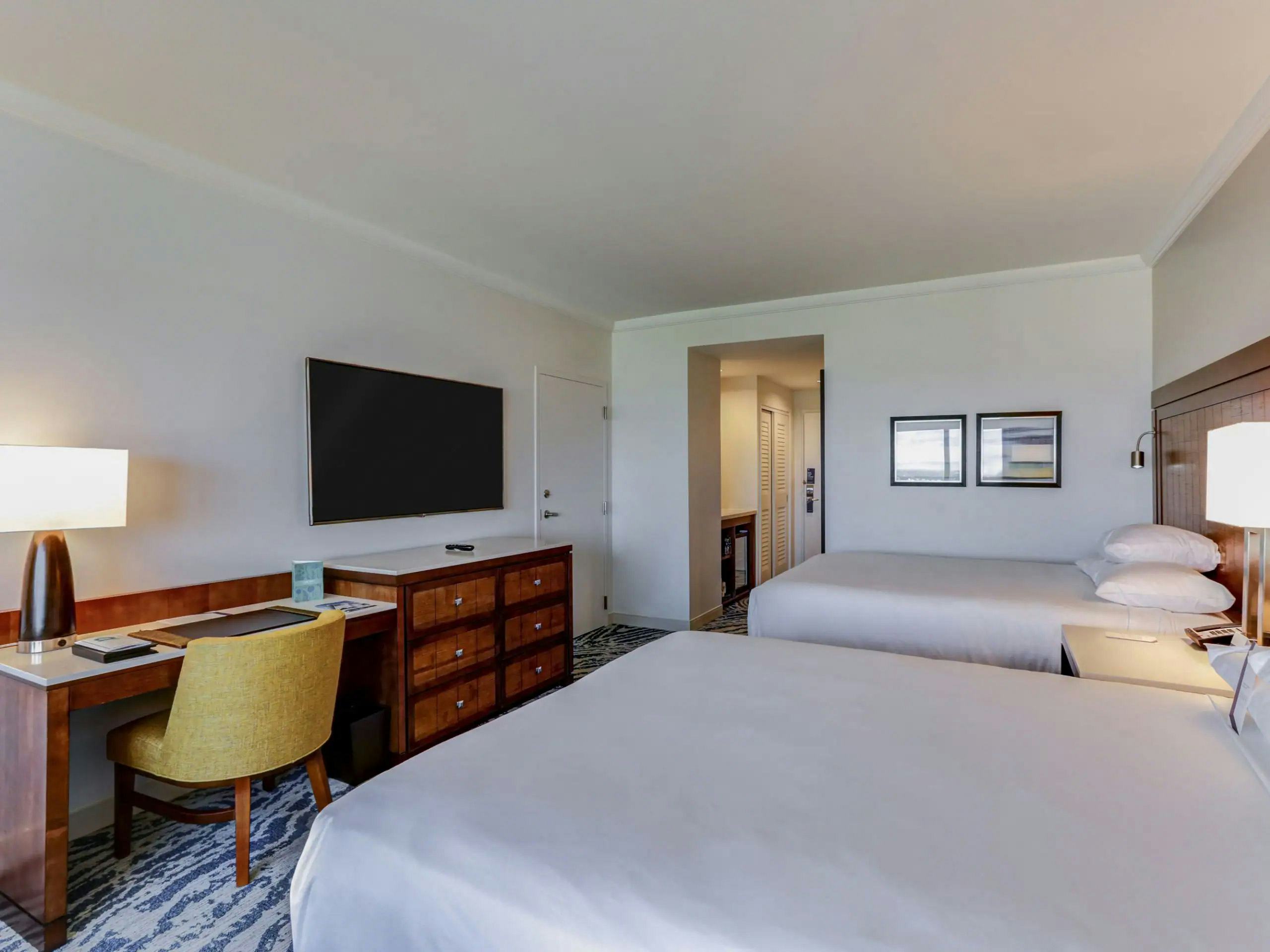 hyatt-regency-orlando-connecting-rooms_3542