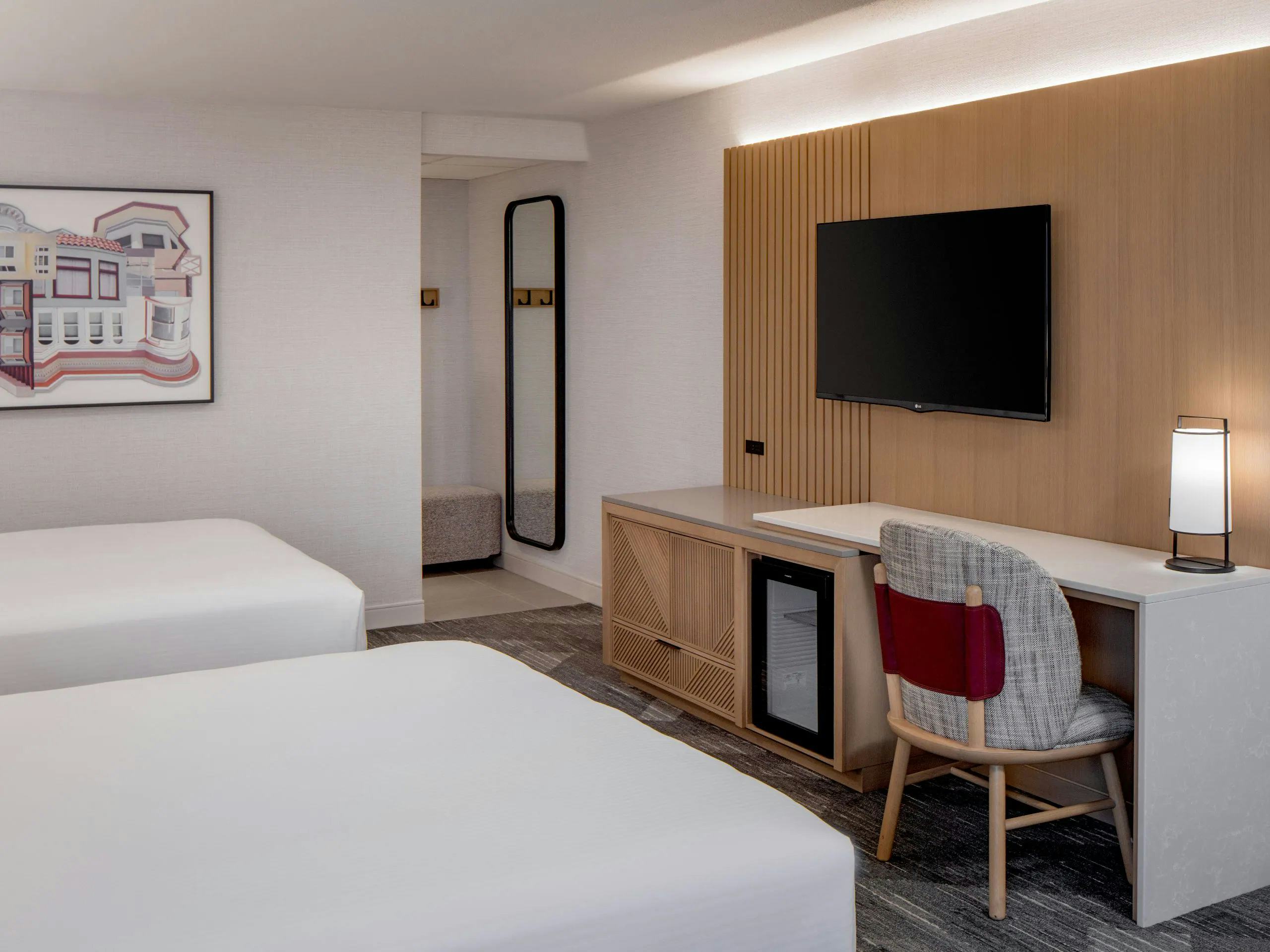 2 Queen Beds Bay View