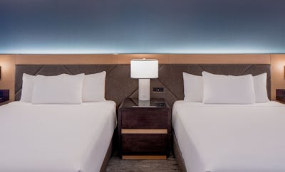 2 Queen Beds City View Balcony