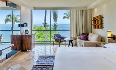 PARTIAL OCEAN VIEW KING