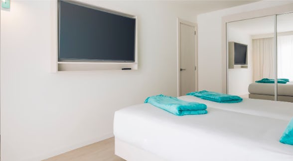 iberostar-alcudia-park-spain-side-sea-view-family-suite_11470