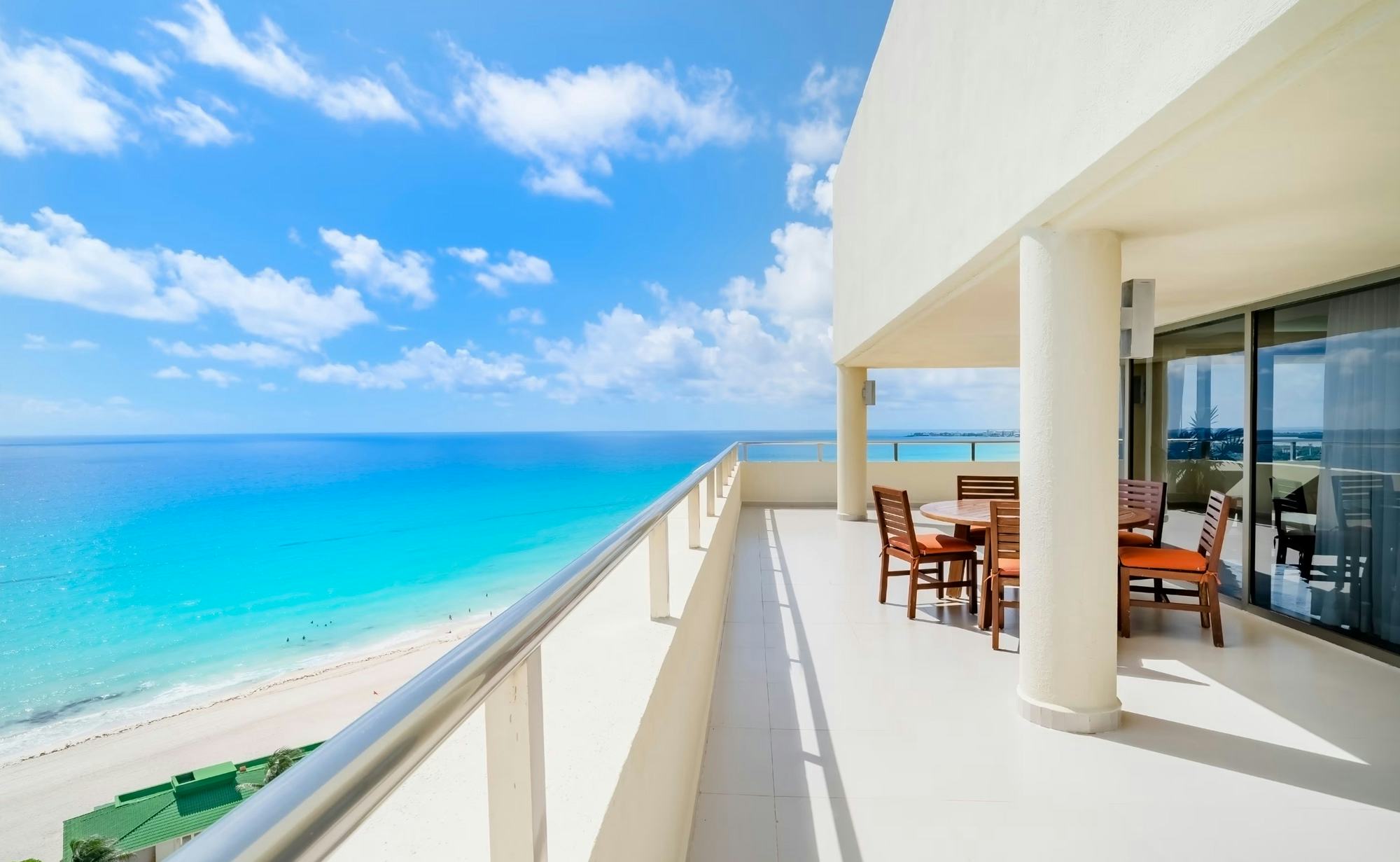 Two-Bedroom Penthouse Suite Ocean Front