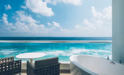 Junior Suite Ocean Front