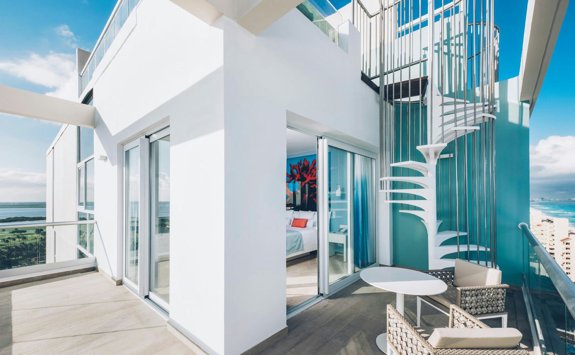 iberostar-selection-coral-cancun-mexico-junior-suite-ocean-front-roof-top-corner_11100