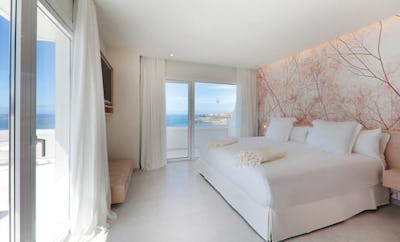 STAR PRESTIGE SEA-VIEW PRIORITY LOCATION DOUBLE