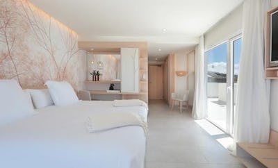 STAR PRESTIGE SEA-VIEW PRIORITY LOCATION DOUBLE