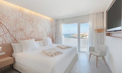 STAR PRESTIGE SEA-VIEW SUITE