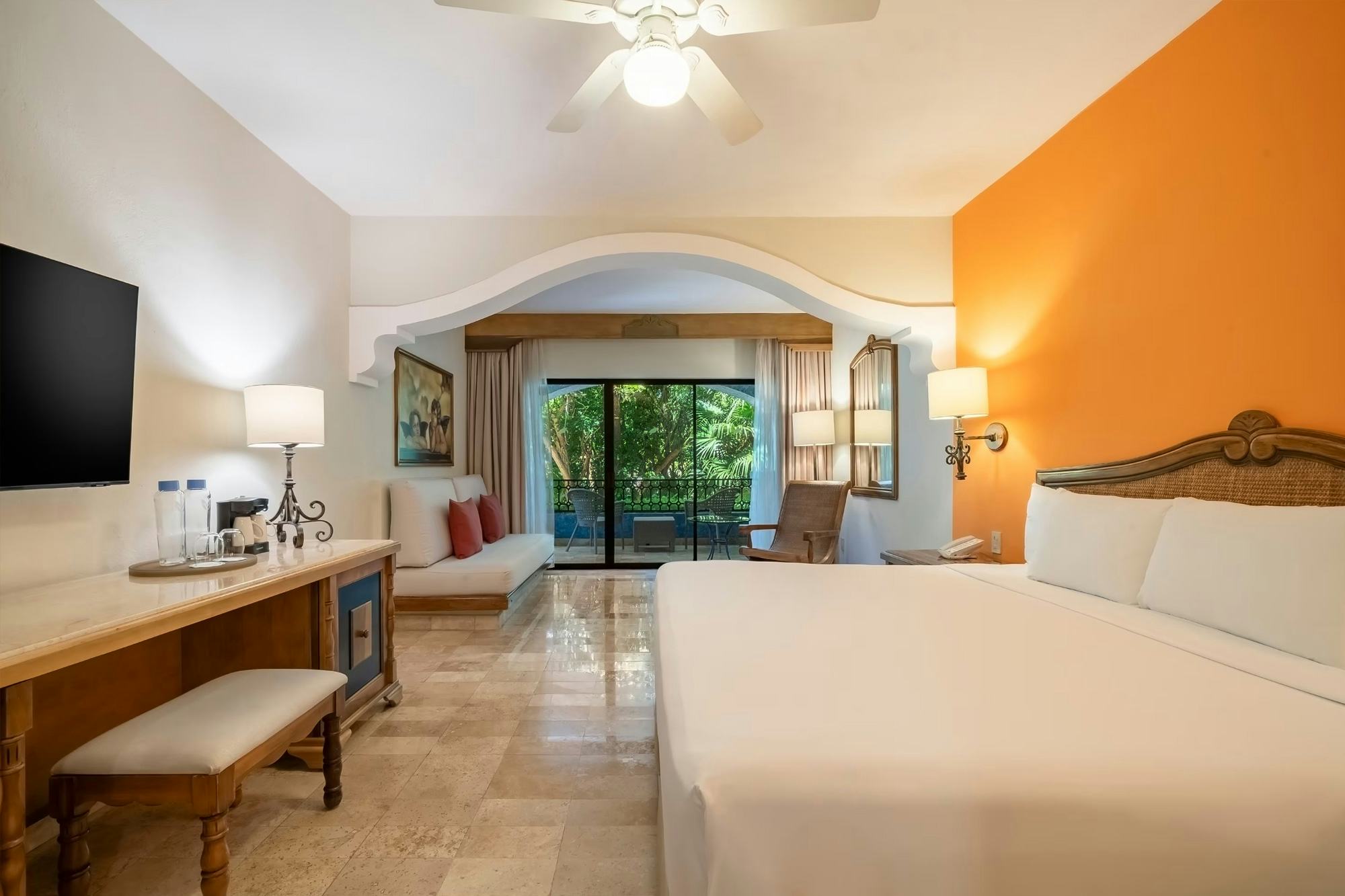 iberostar-waves-paraiso-beach-mexico-junior-suite-near-pool_11091