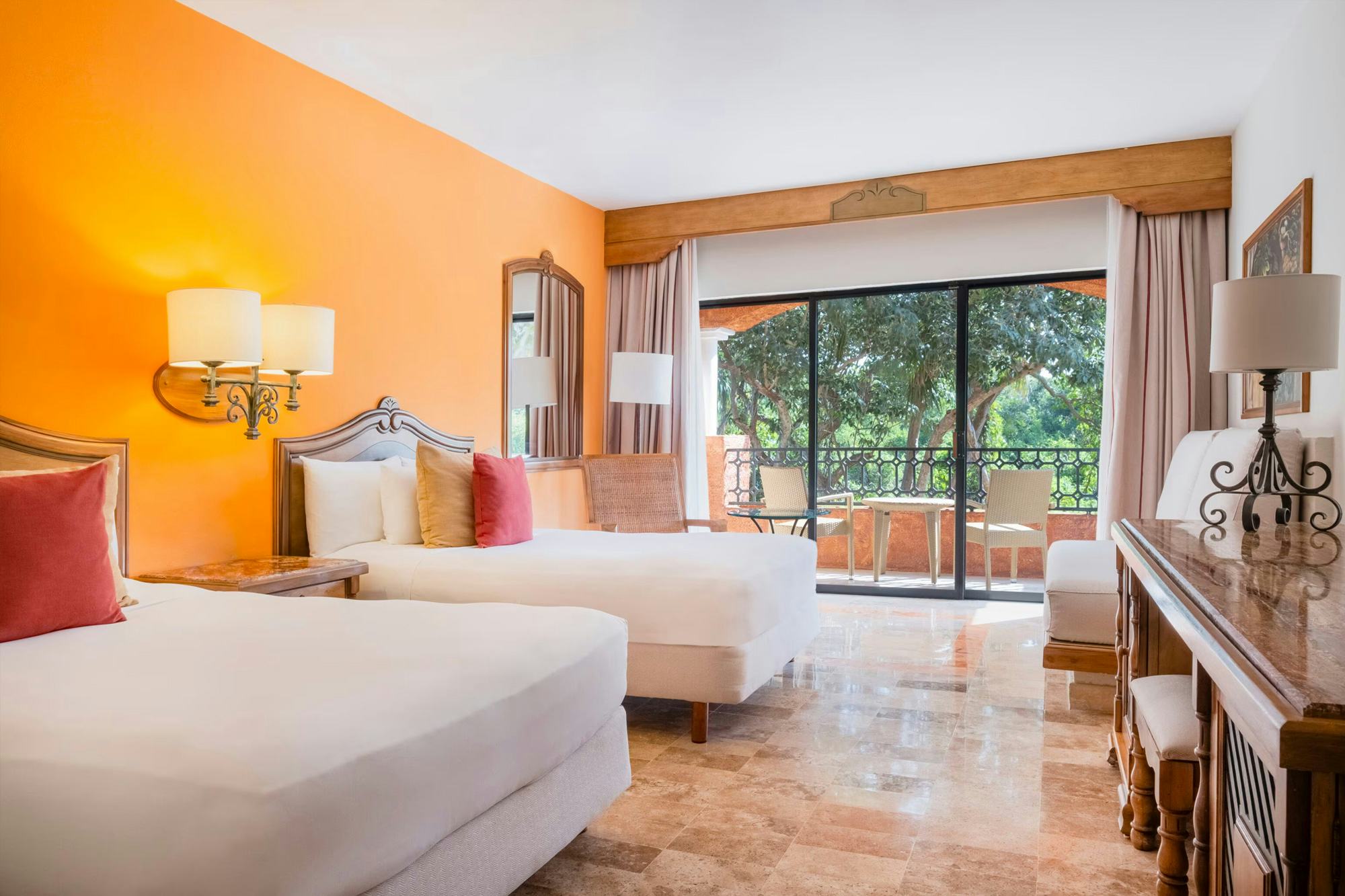 iberostar-waves-paraiso-beach-mexico-premium-near-pool_11091