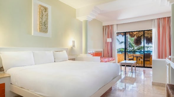 Junior Suite Ocean Front