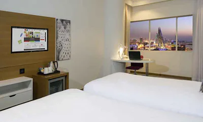 Standard Room,Twin Beds, City View