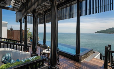 1 Bedroom Seaside Villa On The Rocks