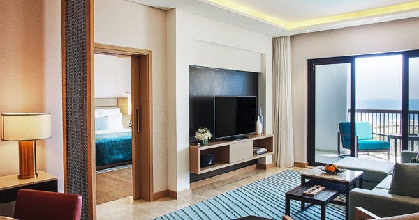 intercontinental-fujairah-resort-executive-room_9874